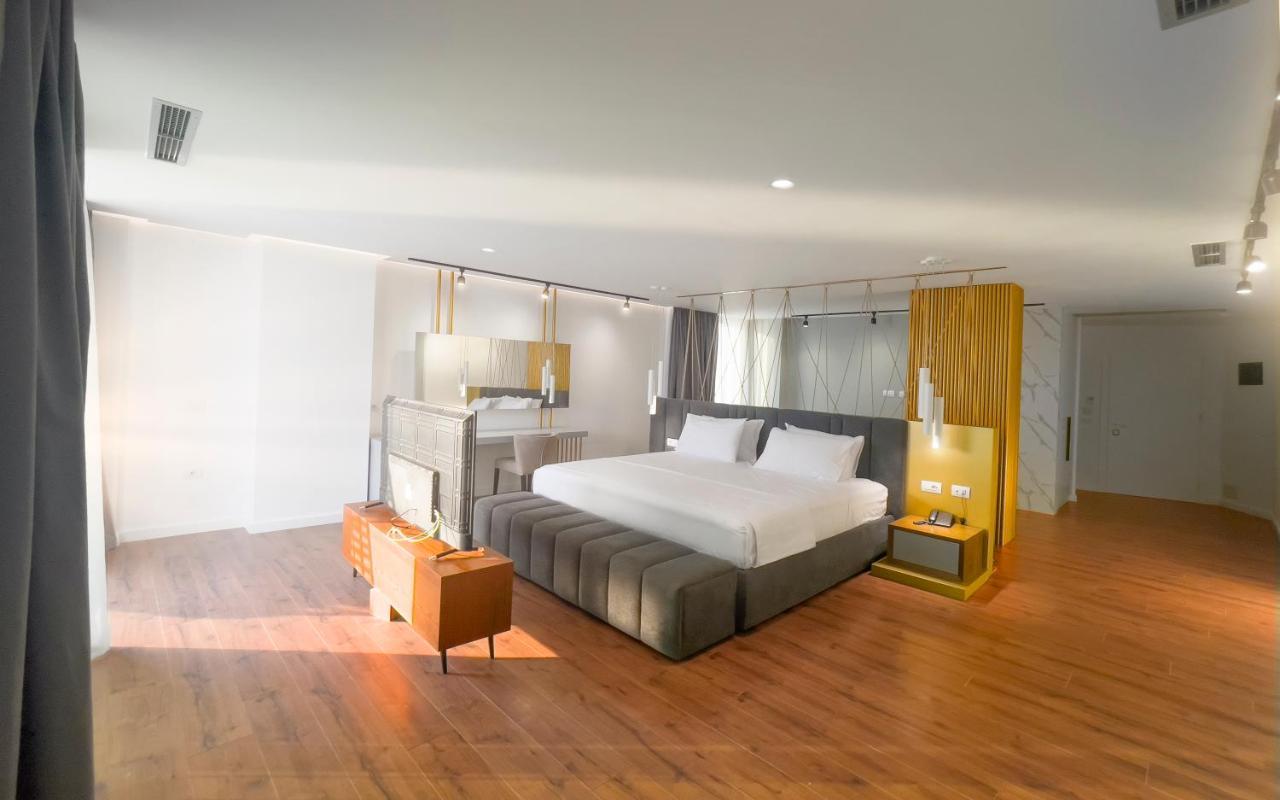Dorchester Hotel Sarande Exterior photo