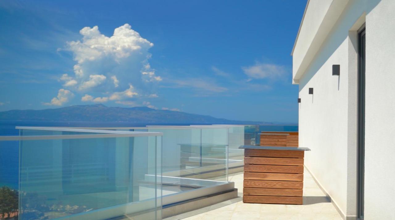 Dorchester Hotel Sarande Exterior photo