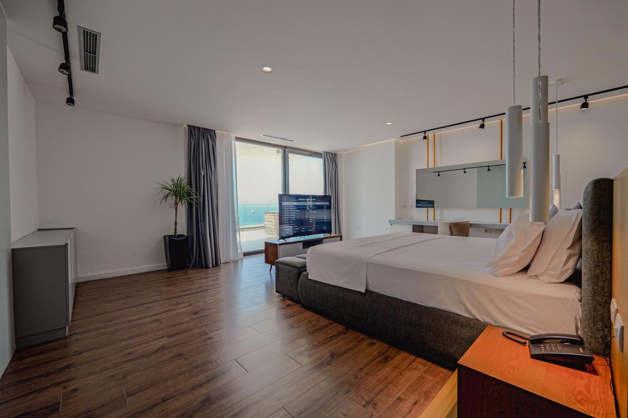 Dorchester Hotel Sarande Exterior photo