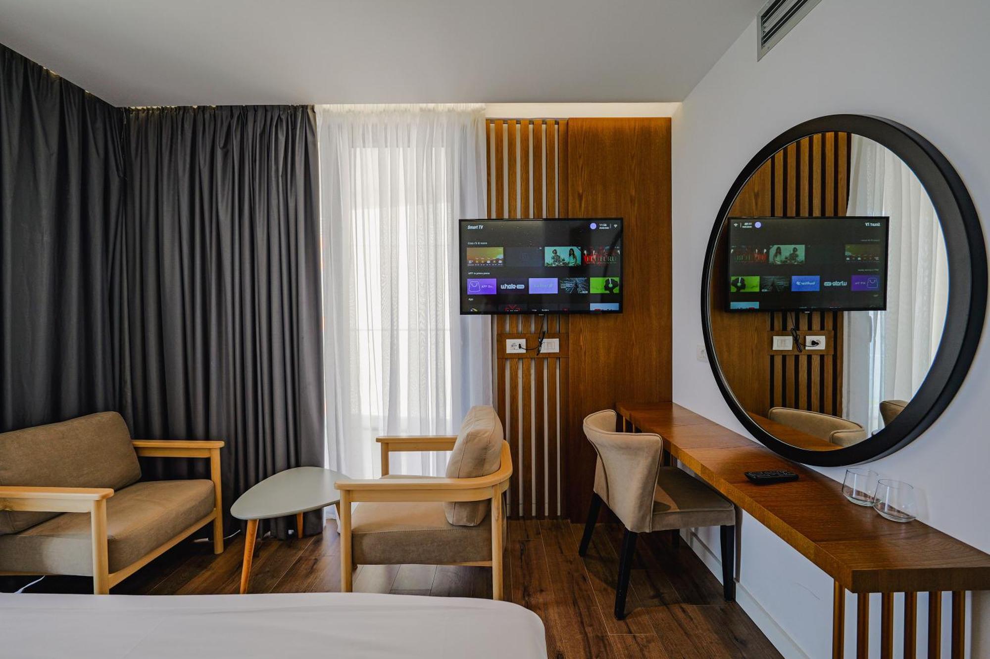 Dorchester Hotel Sarande Exterior photo