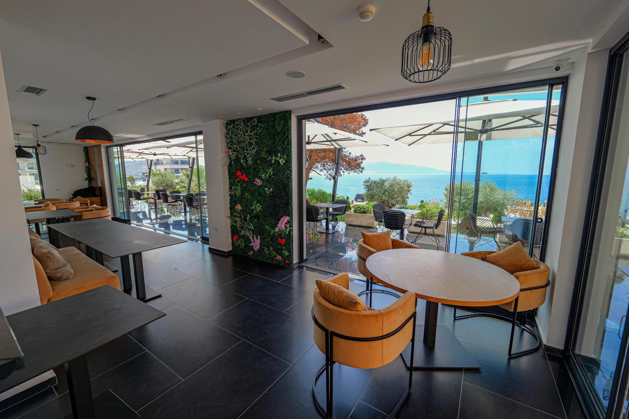 Dorchester Hotel Sarande Exterior photo