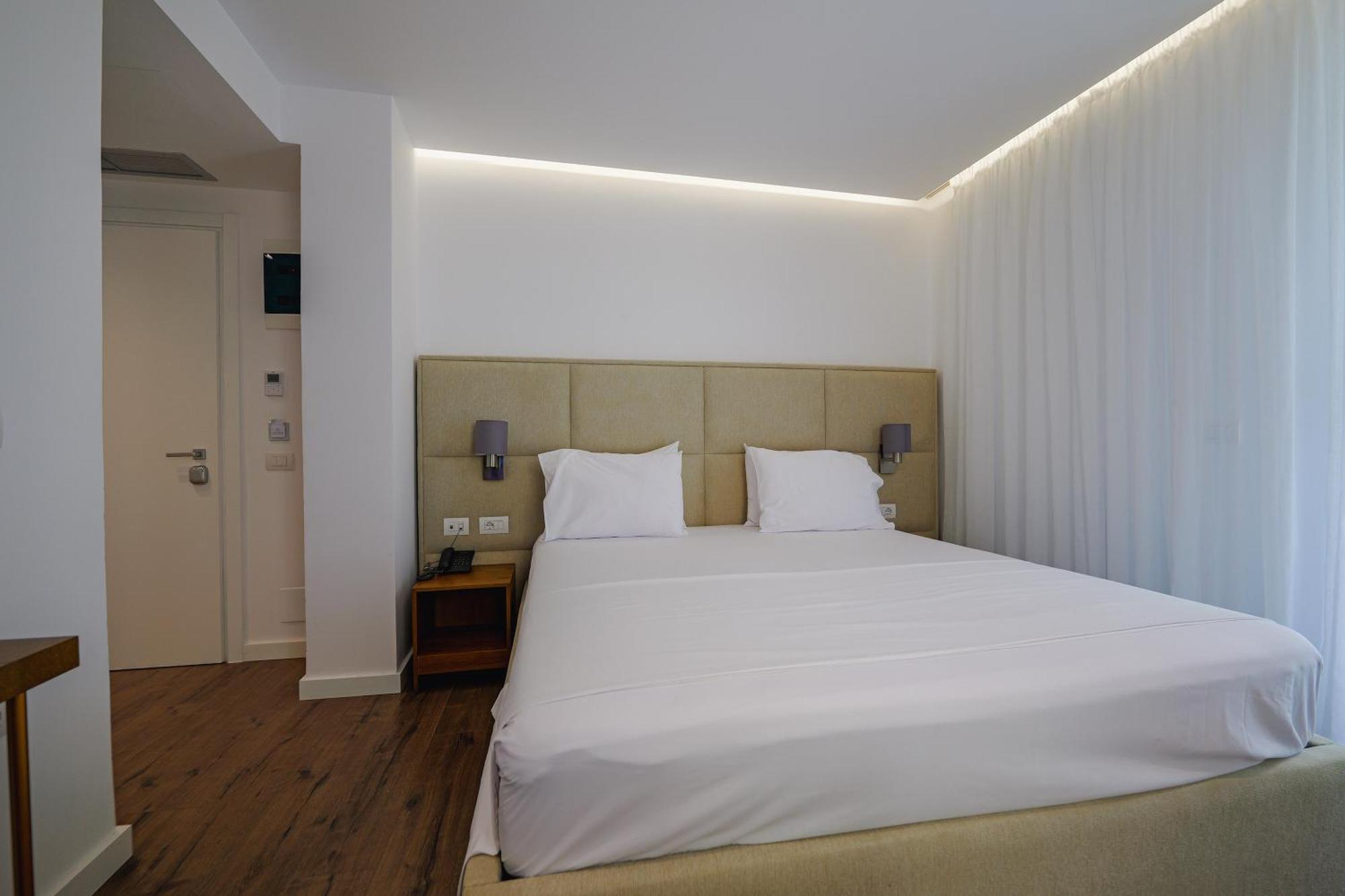 Dorchester Hotel Sarande Exterior photo
